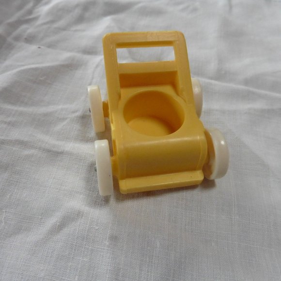Vintage Fisher Price Little People "Nursery"  10 Pieces Included. - Picture 6 of 10